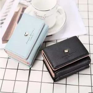 컴팩트한 사이즈 볼록하트 포인트 여성 데일리 반지갑