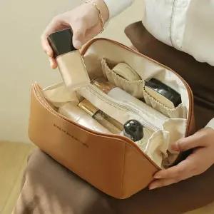 여행용 출장 외출 종류별 분리 손잡이 대용량 파우치 화장품 수납