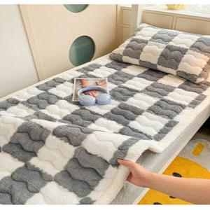 겨울 따뜻한 소프트 체크 극세사 고정밴딩 누빔 침대패드 베개커버 세트