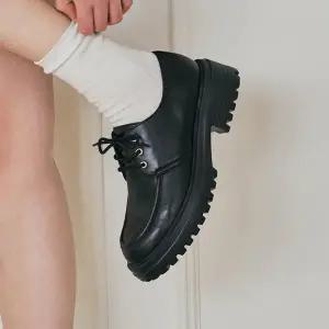 [엘리자베스스튜어트](대구신세계)레이스업 플랫폼 로퍼 EBAL157133