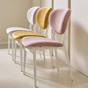 [스코나] 플로스 조야 아쿠아텍스 패브릭 식탁의자 카페체어