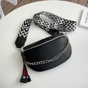 어반브로스 소가죽 체인 힙색 크로스백 슬링백