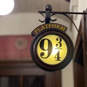 벽걸이 발광 선물 시계 해리포터승강장 와4분의3 소품 일반 라이트 승강장 램프