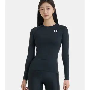 [언더아머](광주신세계)[1365459] 몸에 딱 붙는 기능성티 HeatGear 컴프레션 여성 긴팔