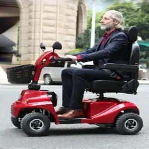 독일기술 노인 전동스쿠터 시니어 스쿠터 4륜 전기차 가정용 중형