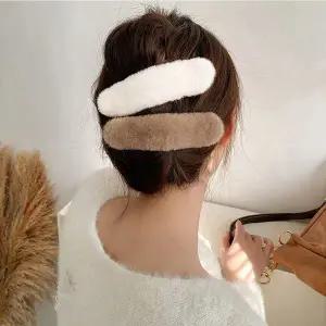 [콩심팥심]여자 겨울 퍼 헤어핀 털 머리핀 일자 헤어집게 핀