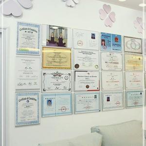 시공이 필요없는 A4 광고 어린이집 부착용 안내 환경 아크릴 게시 판 꽂이