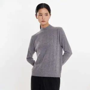 [롯데백화점]플리츠미 반 하이넥 지그재그 스트라이프 니트 티셔츠_EKTSF025009