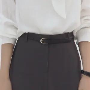 [더노블][3colors] 1.5cm 올드머니 얇은 가죽 허리띠 레더 밀러 골드버클 슬림벨트