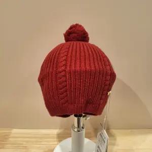 DP02 모아니트베레모  01R776752