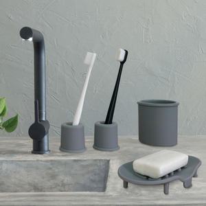 소프트 실리콘 욕실용품 4종세트 (칫솔꽂이2개+비누받침1개+다용도컵1개)