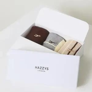 [헤지스](대구신세계)[HAZZYS ACC] 브라운 퍼피자수 면혼방 중목양말3종세트 HISS5E303W2