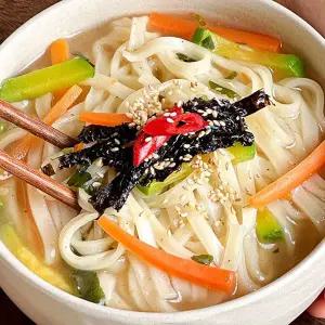 명장 칼국수(6인분+소스6개)/깊고 진한 멸치 육수/생면반