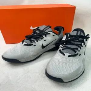 국내매장판 나이키 에어맥스 알파 트레이너 5 남자러닝화 운동화 DM0829-013