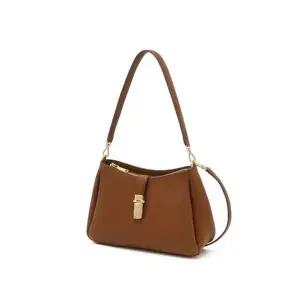 [NS홈쇼핑]DCBA5F171 닥스 브라운 소가죽 장식 포인트 숄더백[35381147]