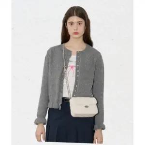 질스튜어트 JILLSTUART 질바이질스튜어트 안나 스몰 퀼팅 체인 크로스백 2COLOR JLBA5E000B