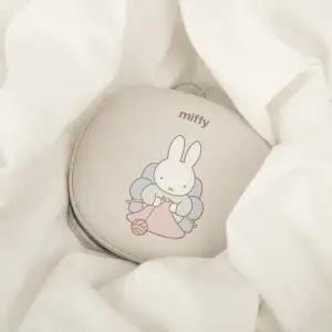 미피 손난로 충전식 보조배터리 겨울 양면 발열