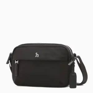 [NS홈쇼핑][헤지스ACC] HJBA5F720BK 블랙 단색 나일론 크로스백[35519110]