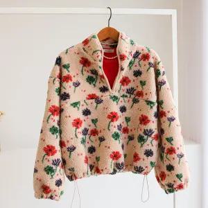 [잇수다] 첼스민 플라워 뽀글이 양털 반집업 아노락 맨투맨