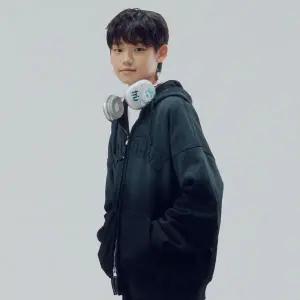 갤러리아 [TMIU] 티미유 X-MAS 주니어 오버핏 후드 짚업 TUSD254M15U