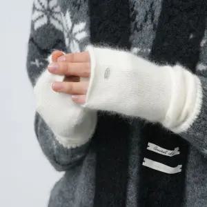 WOMAN 울 블랜드 니트 핸드 워머 [4COL] / WBE4L93528