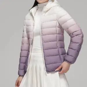 여성 그라데이션 트렌디 가볍고 따뜻한 슬림핏 아우터 데일리룩 경량패딩 후드 아웃도어 점퍼