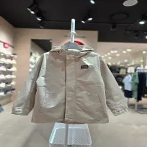 [휠라키즈] 심플 로고 간절기 아우터 FK2JKG1101X BEG