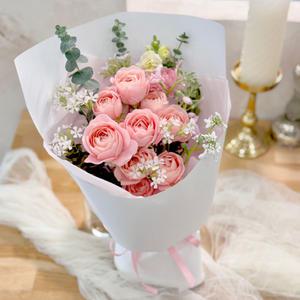 [그린테라피]미니장미 + 그린소재 생화 꽃다발 포장