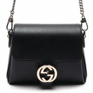 607720_CAO0G_1000_21F 여성 인터로킹 체인 숄더백