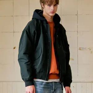 [대구백화점] [지프]공용 후드 탈부착 항공점퍼(JQ3JPU251-2)