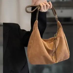 [다잇템] 여성 그런지 끈 어깨 호보 세무 크로스백