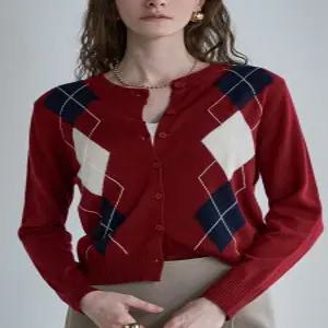 [르니앤맥코이]심플 아가일 체크 라운드넥 가디건 LM10CD101L