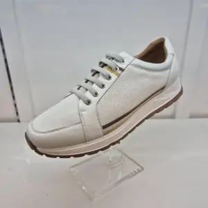 [엘칸토]엘칸토 HC11 소가죽 남성화 T0E1U4P3939 (41917342)