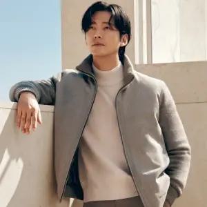 [롯데백화점]웰메이드 겨울 울캐시미어 하프터들넥 니트 MIEBH4W9301