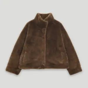 [코데즈컴바인](대구신세계) 인조 퍼 자켓 (CKD-FR380WA)