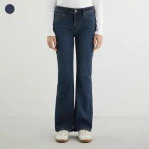 [게스진] 여성 이중지 DBL톤 플레어 부츠컷 데님 YP4D9187