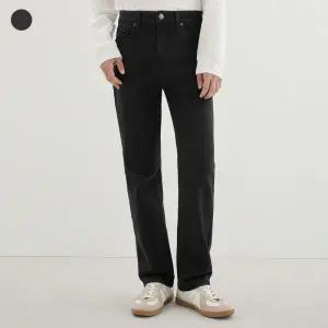 [롯데백화점]게스 남성 흑청 블랙진 스트레이트핏 청바지 MP3D9132