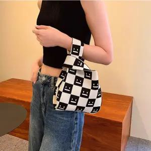 미니 니트 핸드백 토트백 니트백 손가방 손목가방 모임  98종