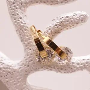 14k 원터치 큐빅 귀걸이 OPSYE13249