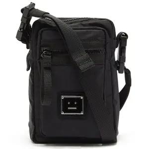 [아크네]Arvel 아벨 메탈 페이스 패치 립스탑 폰 크로스백 블랙 C10116 900