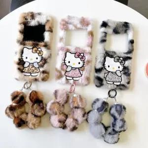 헬로키티 레오파드 호피 털 퍼 스트랩 갤럭시 Z플립 제트플립 7 6 5 4 3 케이스