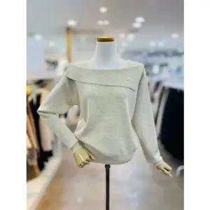 [갤러리아] [클리지]여리오프숄더니트(CP8DKT18)