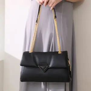 알도 라지소프트퍼프 크로스 바디 - 블랙 ADD1H055HZ001