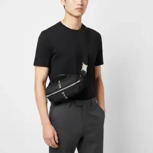 로고 벨트백 슬링백 BKU038K1JE 001 4G