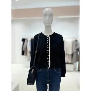 [롯데백화점]SOUP 레이스 라운드넥 니트  SBAGD801