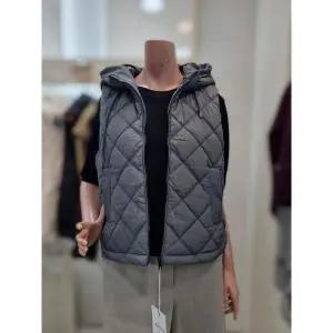 [올앤썬드리]올앤선드리 세이브존06 후디패딩 조끼 A5W9YJ987 (S41586218)