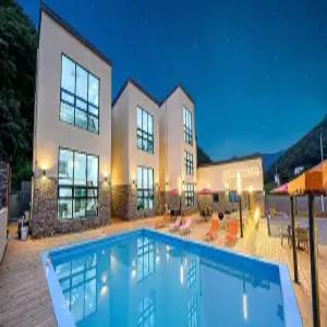 [가평 펜션] 가평 JJ풀빌라&사우나펜션 (가평,청평)