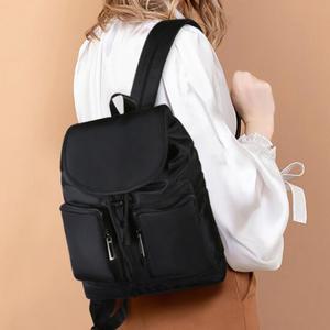 [디어백] 가벼운 블랙 여성 플랩 백팩 CH6730Y