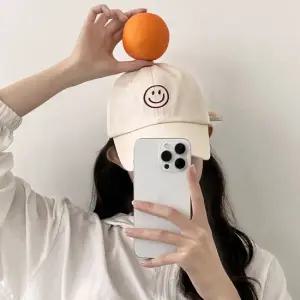 얼굴 냅다 소두로 만들어주는 스마일 자수 볼캡 야구모자