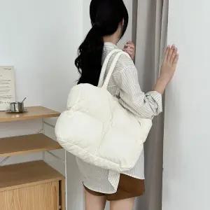 스퀘어 나일론 쇼퍼백 누빔패딩가방 가벼운가방 3컬러